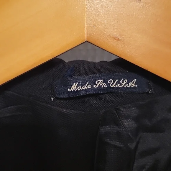 Austin Reed 2 Button Blazer - Picture 3 of 7